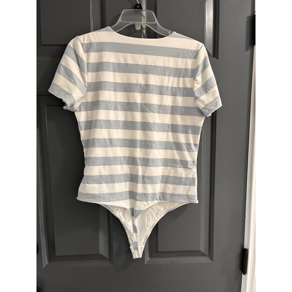 Aritzia Babaton Contour Crew Short Sleeve Bodysuit White Blue Stripes XL - Picture 5 of 6
